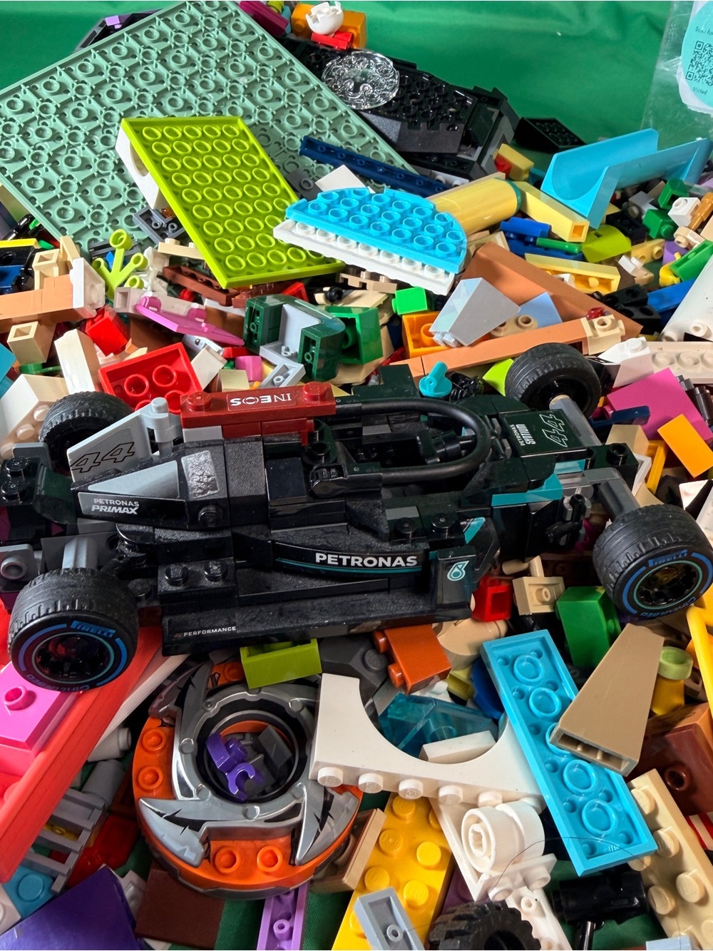 4lb Lego Bulk Lot: Assorted Bricks, Mini-figures used 4 Figure - Picture 7 of 15